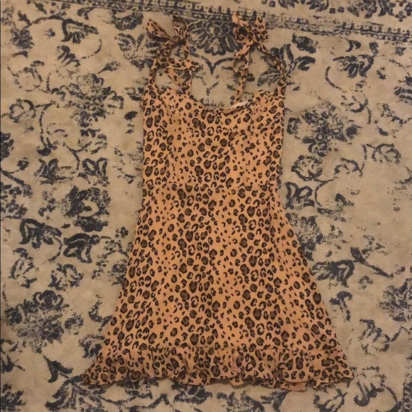 NWT reformation christine dress in leopard - Picture 5 of 6